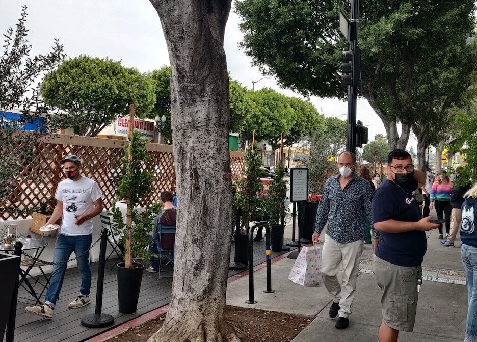 Streetscape along Figueroa